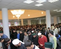 Пятничная молитва в с соборной мечети г. Саратова